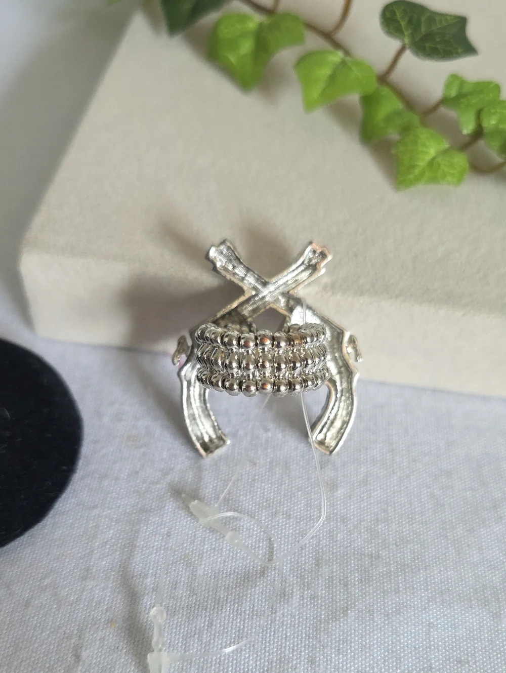 Silver Tone Rhinestone Crossed Pistols Statement Ring Stretchy Band